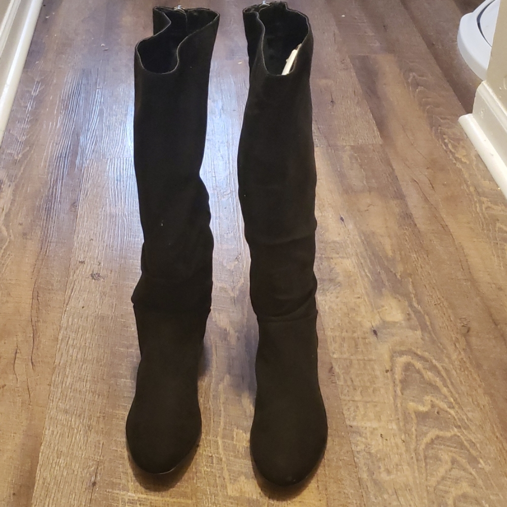 Knee high zip up new boots